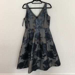 White House Black Market, Grey Dress with Blue Flower Print Size 10